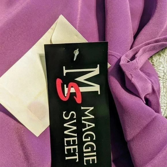 Maggie Sweet Button-Down Blouse Top Short Sleeve Collared Purple Career Casual - Picture 2 of 4